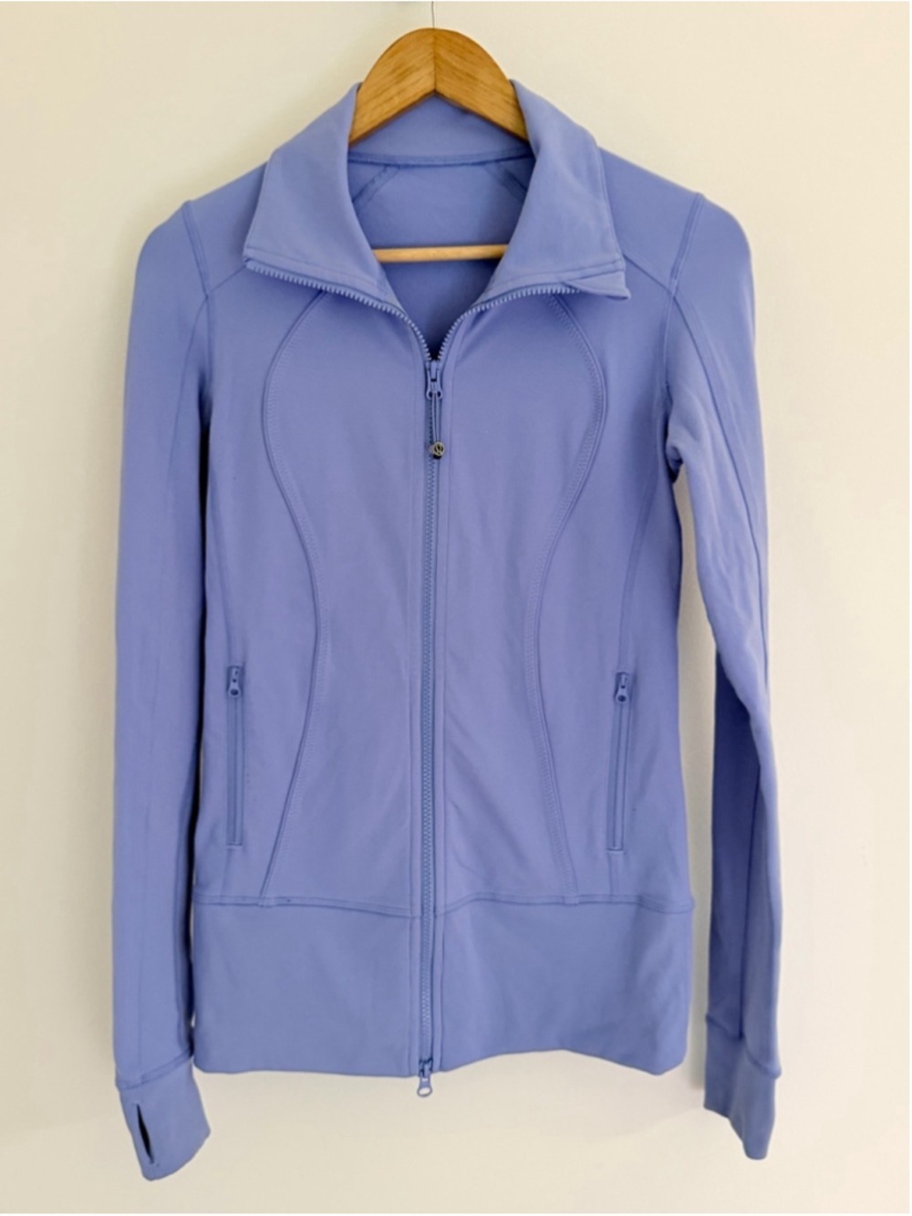 Lululemon Define Jacket Luon Lavender Blue Thumbholes Size 6 - Picture 1 of 10